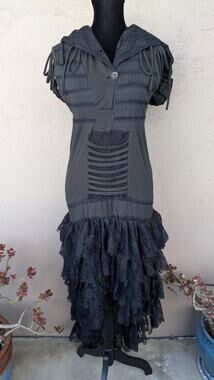 💜NWOT Miss Be Convertible Cowl Hood Gothic Lace Dress L
